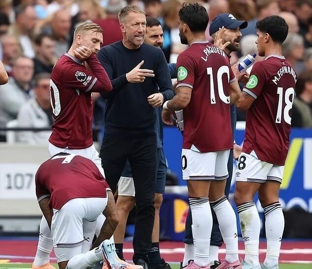 皇马又贡献了一次防守的反面教材 有点像表演赛的踢法