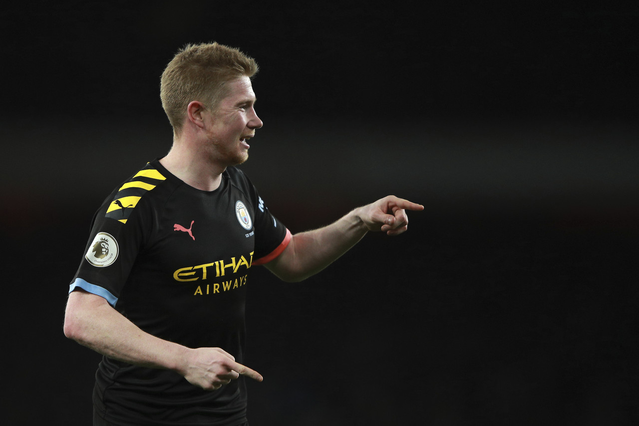 波媒：莱万与巴萨均未确定是否续约，将等到明年再做决定