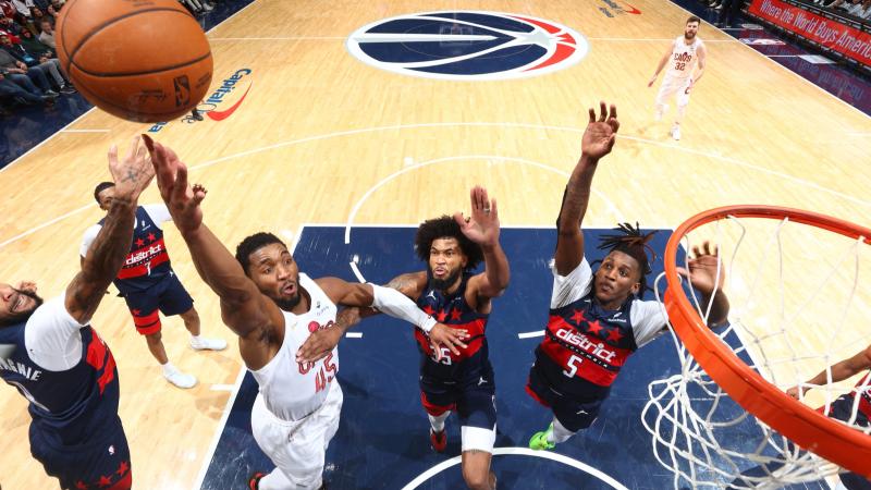 官方：阿根廷国家队征召圣吉罗斯后卫凯文-麦卡利斯特