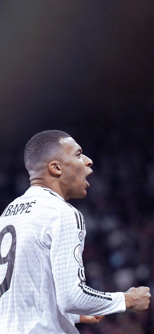 科莫2-0萨索洛连续12场不败，莫雷诺破门，尼科-帕斯献助攻