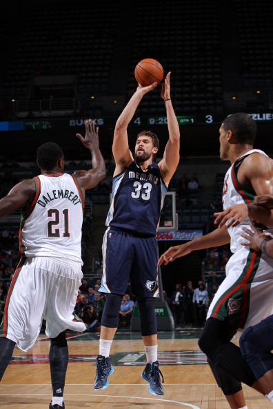 一边以精准 一边以精准